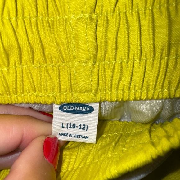 Kids Old Navy Swim-shorts - Picture 2 of 3